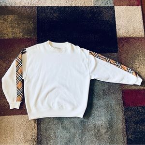 BURBERRY SWEATSHIRT